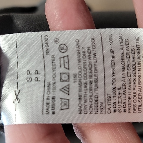 Banana Republic Petite Size S Gray V Neck Blouse, Excellent Used Condition - Picture 11 of 11